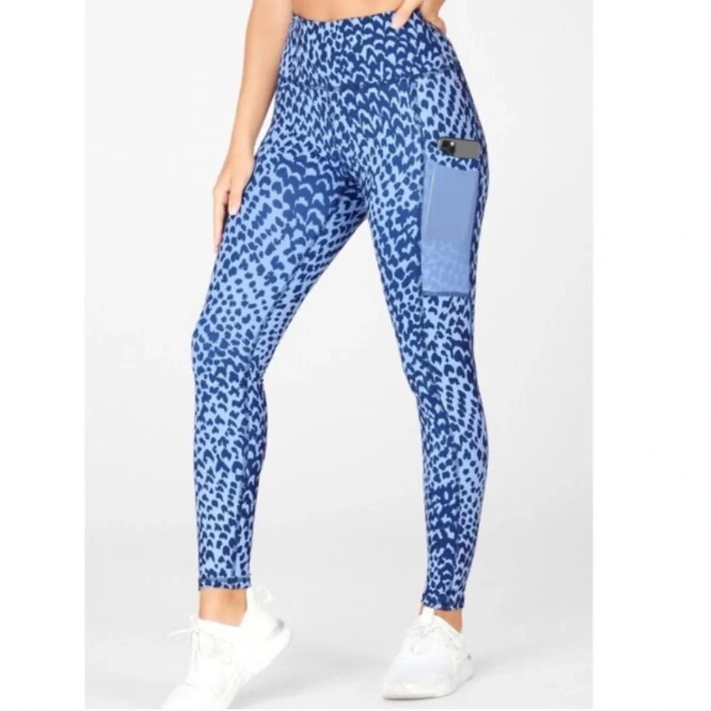 Fabletics Marina Sahara Blue Cheetah On The Go Powerhold Leggings - Picture 1 of 6